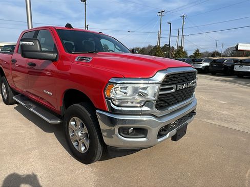 Used 2024 RAM 2500 Big Horn w/ Bed Utility Group image 5