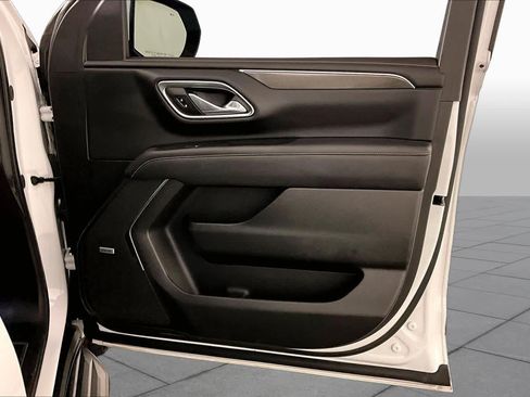 Used 2023 GMC Yukon AT4 AWD/4WD image 22
