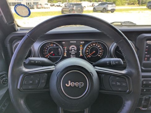 Used 2018 Jeep Wrangler Unlimited Sport S AWD/4WD image 22