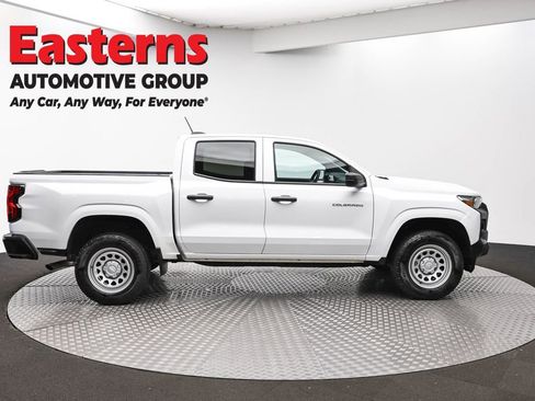 Used 2023 Chevrolet Colorado W/T image 4