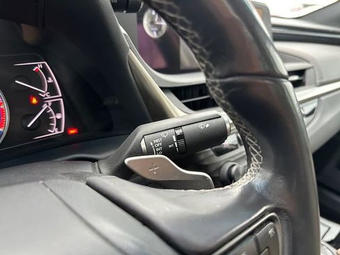 Used 2019 Lexus ES 350 image 25