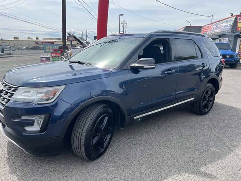 Used 2016 Ford Explorer XLT w/ Equipment Group 201A AWD/4WD image 3