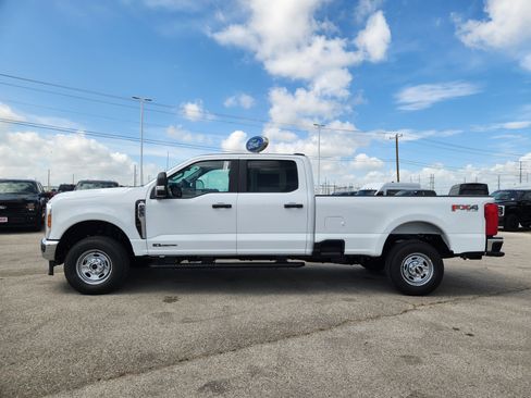 New 2026 Ford F250 XL AWD/4WD image 3