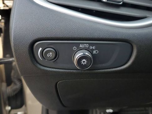 Used 2024 Chevrolet Malibu LT FWD image 13