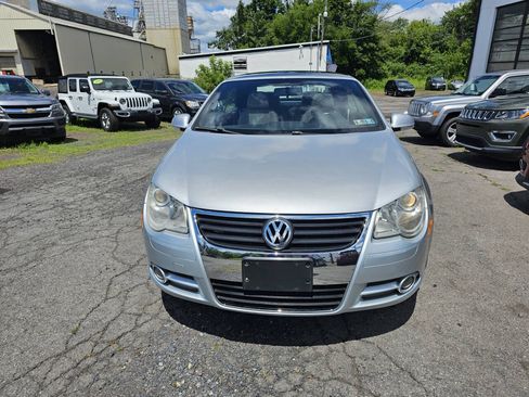 Used 2008 Volkswagen Eos Komfort FWD image 3
