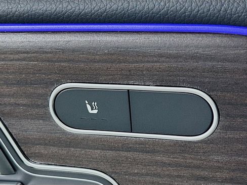 Certified 2026 Mercedes-Benz GLB 250 4MATIC image 19