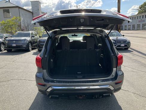 Used 2017 Nissan Pathfinder SV w/ Trailer Tow Package AWD/4WD image 12
