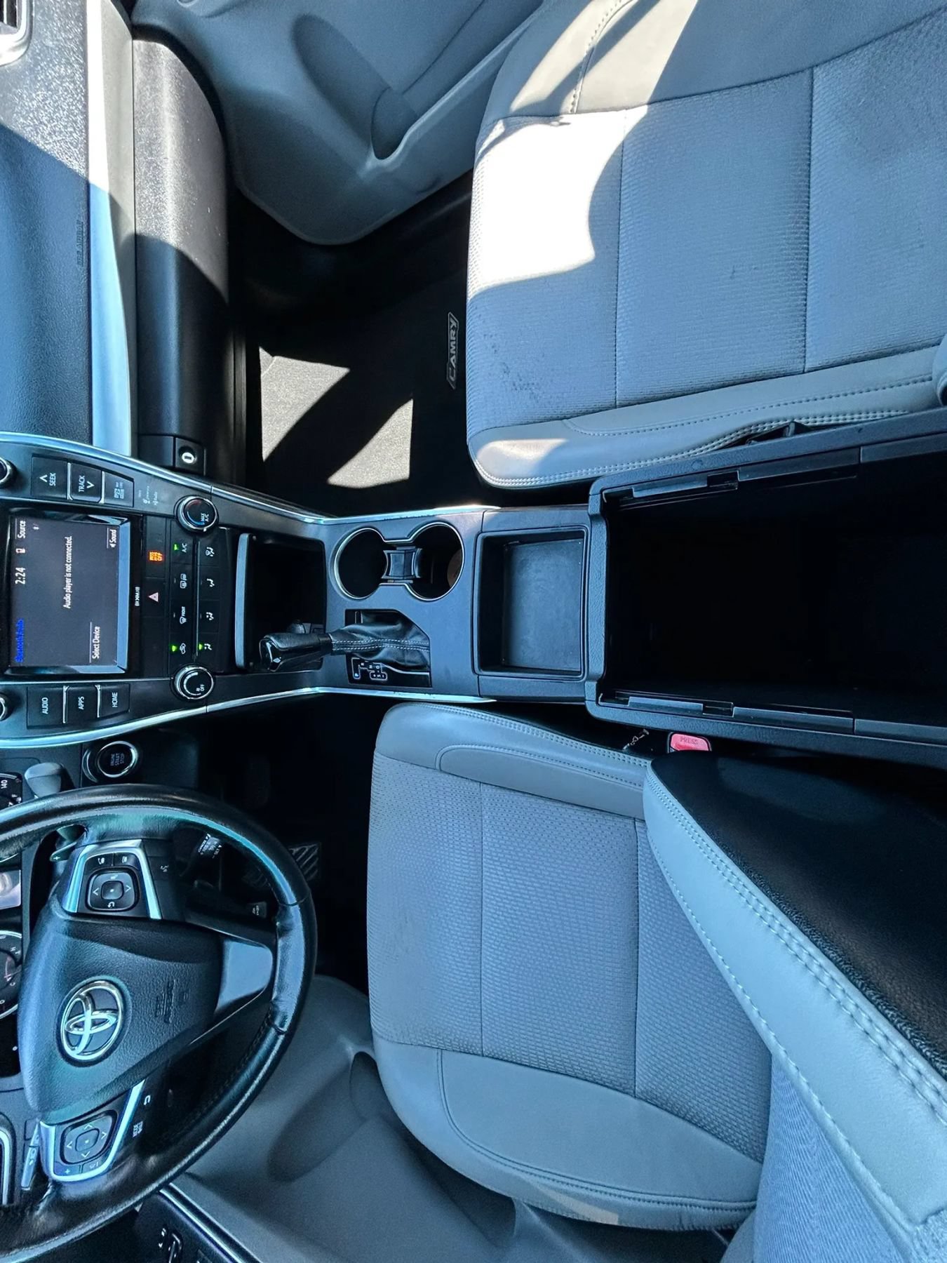 Used 2016 Toyota Camry SE w/ Moonroof Package FWD image 5