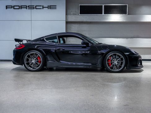 Used 2016 Porsche Cayman GT4 RWD image 9