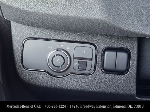 Used 2025 Mercedes-Benz Sprinter 2500 image 22