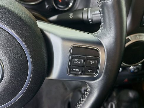 Used 2017 Jeep Wrangler Unlimited Rubicon AWD/4WD image 22