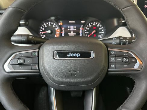 Used 2025 Jeep Compass Limited AWD/4WD image 23