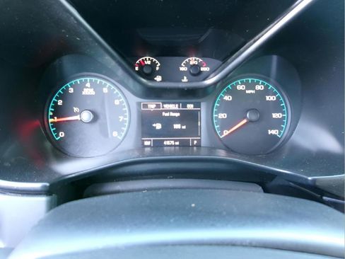 Used 2022 Chevrolet Colorado LT w/ Fleet Safety Package image 13