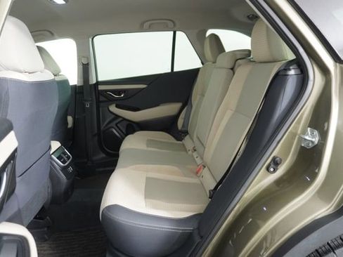 Used 2023 Subaru Outback Premium image 32