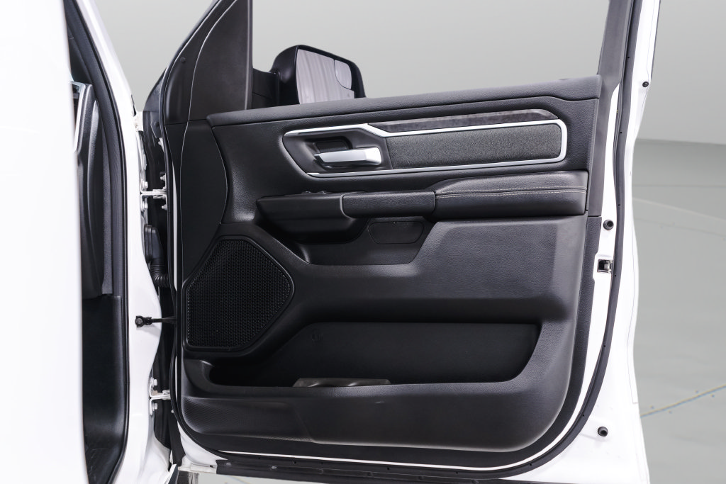 Used 2020 RAM 1500 Big Horn AWD/4WD image 9