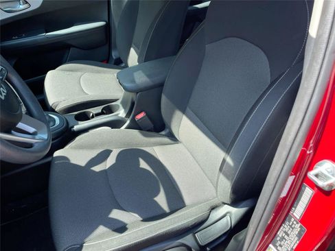 Used 2023 Kia Forte LXS w/ LXS Technology Package FWD image 12