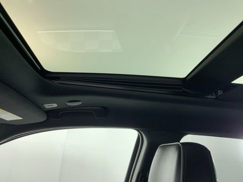 Used 2021 Jeep Grand Cherokee Overland image 21