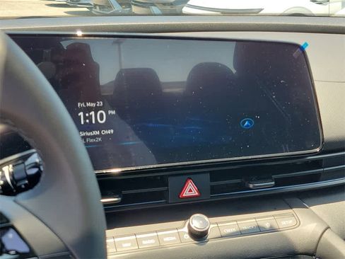 New 2025 Hyundai Elantra SEL image 23