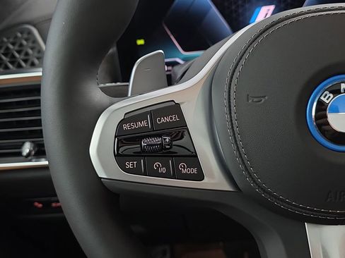 New 2026 BMW X5 xDrive50e w/ M Sport Package image 17