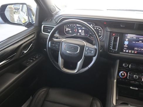 Used 2021 GMC Yukon Denali w/ Denali Premium Package AWD/4WD image 21