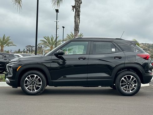 New 2026 Chevrolet TrailBlazer LT w/ LT Cold Weather Package FWD image 7