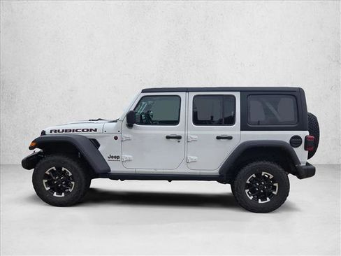 Used 2025 Jeep Wrangler Unlimited Rubicon AWD/4WD image 8