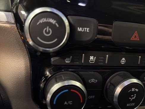 Used 2020 RAM 1500 Laramie image 29