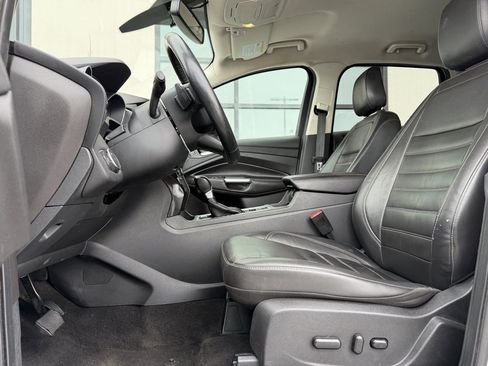 Used 2018 Ford Escape Titanium image 6