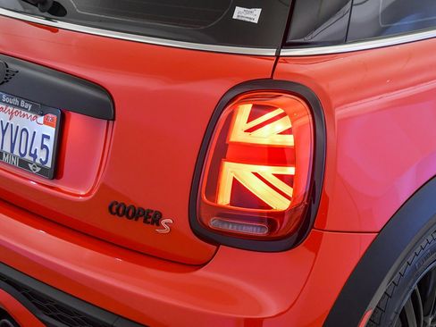 Certified 2023 MINI Cooper S image 11