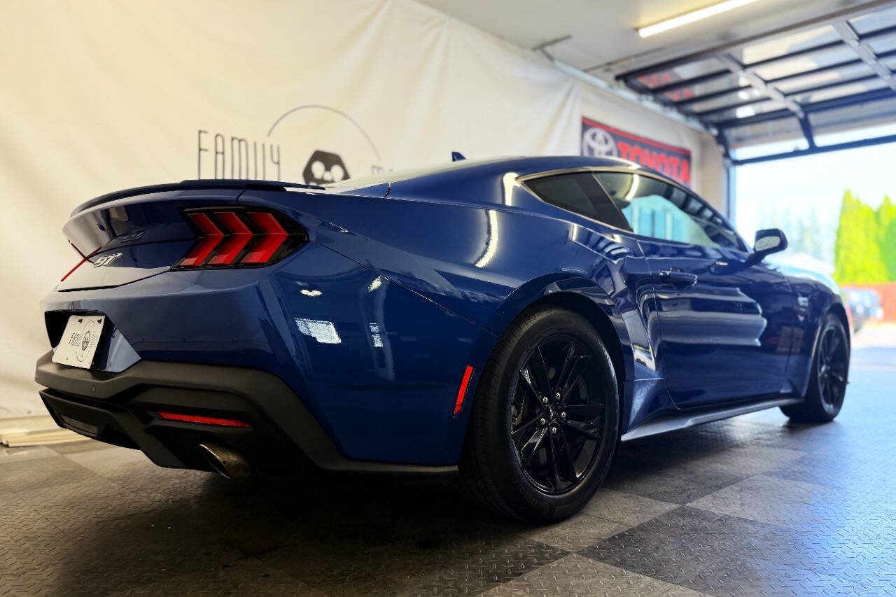 Used 2024 Ford Mustang GT RWD image 13