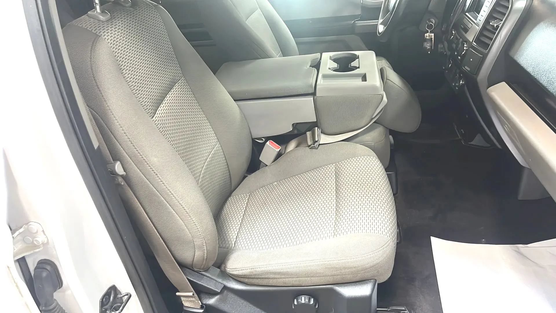 Used 2017 Ford F150 XLT w/ XTR Package AWD/4WD image 33