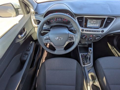 Certified 2021 Hyundai Accent SE image 15