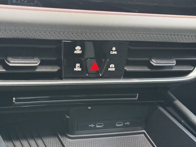 New 2026 Volkswagen Atlas Peak Edition AWD/4WD image 11