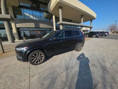 Used 2017 Volvo XC90 T6 Momentum w/ Vision Package