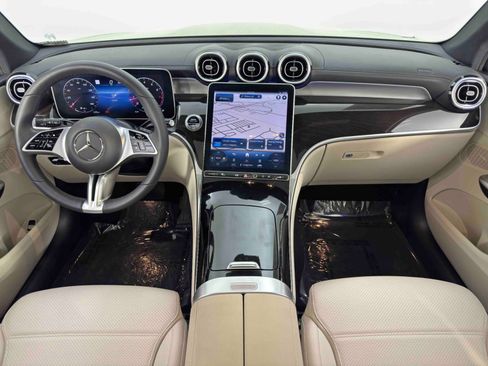 Used 2023 Mercedes-Benz GLC 300 4MATIC w/ Driver Assistance Package image 13