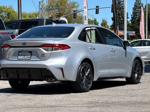 Certified 2025 Toyota Corolla SE FWD image 3