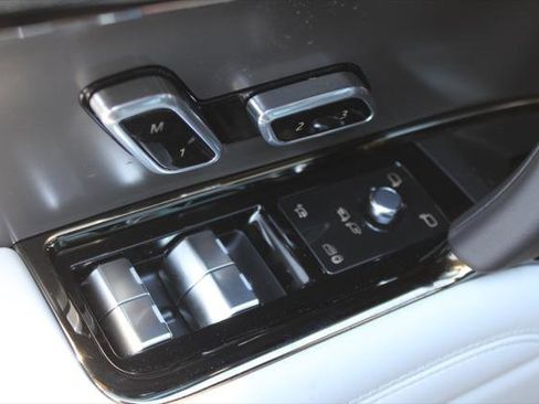 New 2026 Land Rover Range Rover Sport SE image 15