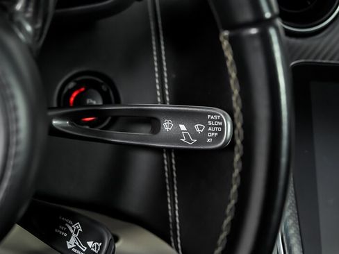 Used 2017 McLaren 570S RWD image 28