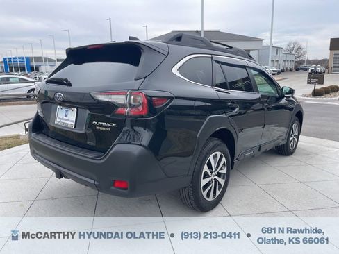 Used 2025 Subaru Outback Premium w/ Popular Package #1A image 5