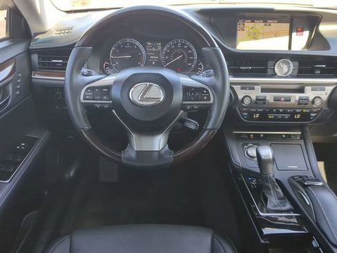 Used 2017 Lexus ES 350 w/ Navigation System Package image 14