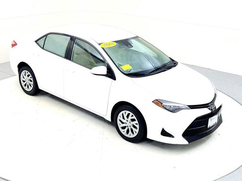 Certified 2018 Toyota Corolla LE image 19