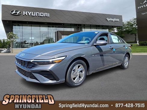 New 2026 Hyundai Elantra SE FWD image 1