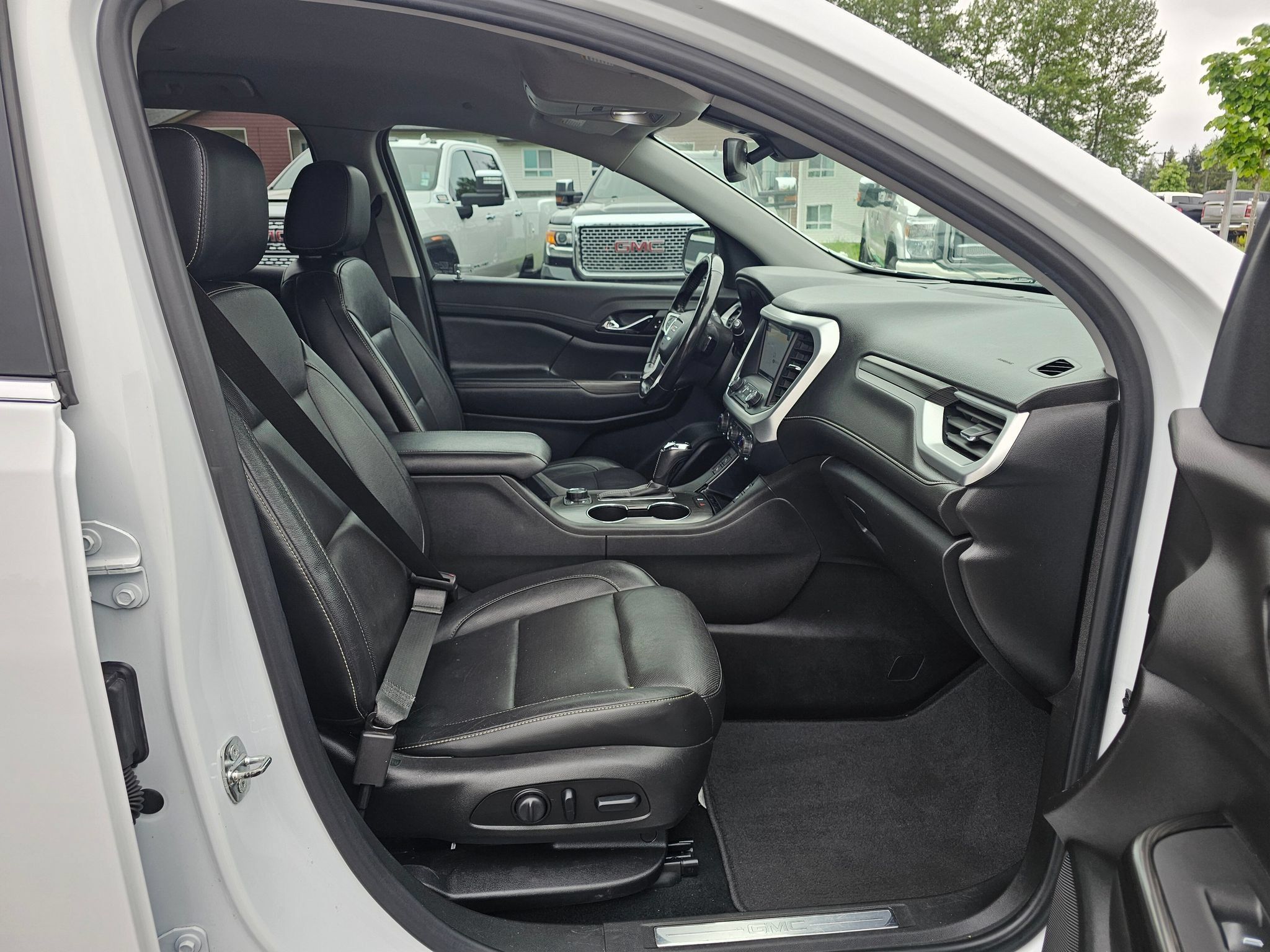 Used 2019 GMC Acadia SLT AWD/4WD image 35