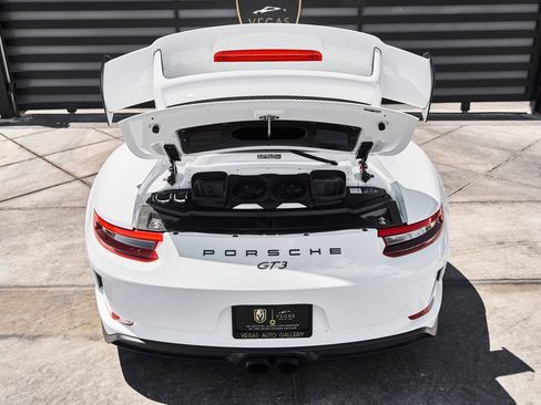 Used 2018 Porsche 911 GT3 RWD image 19