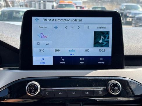 Used 2022 Ford Escape SE w/ SE Sport Appearance Package image 21