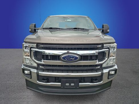 Used 2020 Ford F250 XLT w/ XLT Value Package AWD/4WD image 2