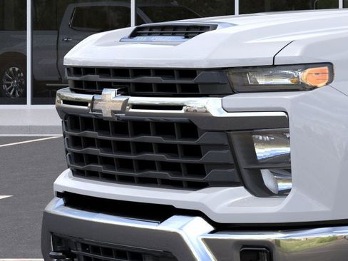 New 2026 Chevrolet Silverado 3500 LT image 13