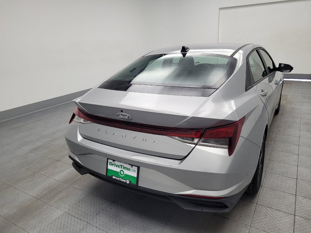 Used 2021 Hyundai Elantra SEL w/ Convenience Package FWD image 7