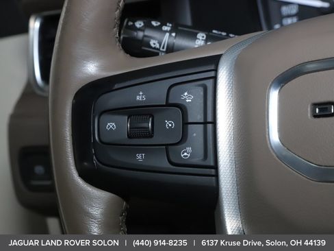 Used 2021 GMC Yukon Denali w/ Denali Premium Package AWD/4WD image 22