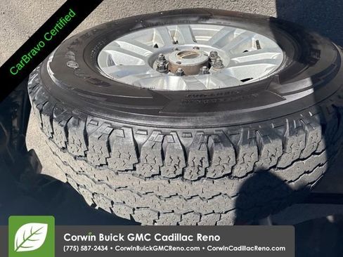 Used 2017 Ford F250 XLT w/ XLT Value Package AWD/4WD image 38